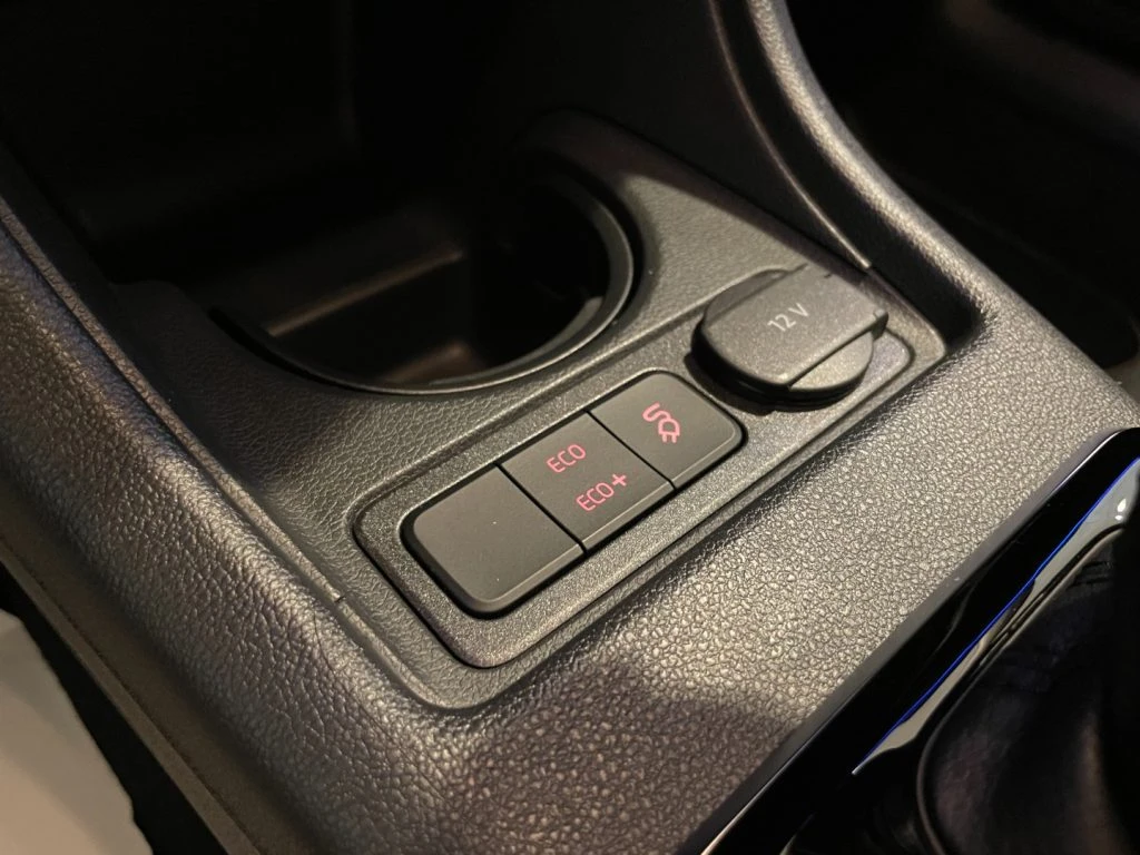 VOLKSWAGEN e-up! 82 CV NEOPATENTATI Radio Bluetooth DAB+ - 15