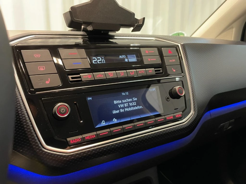 VOLKSWAGEN e-up! 82 CV NEOPATENTATI Radio Bluetooth DAB+ - 17