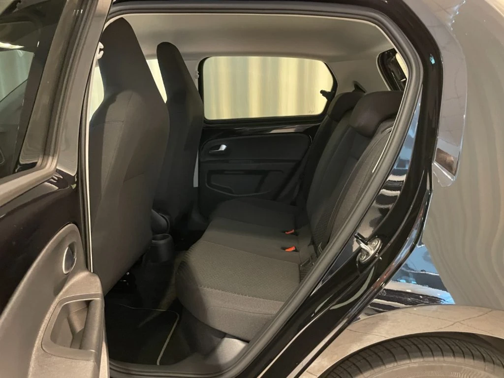 VOLKSWAGEN e-up! 82 CV NEOPATENTATI Radio Bluetooth DAB+ - 5
