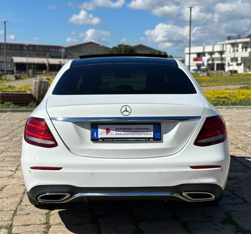 MERCEDES-BENZ E 220 d Auto AMG Premium Plus (Tetto/Led64/Retro/APP) - 14