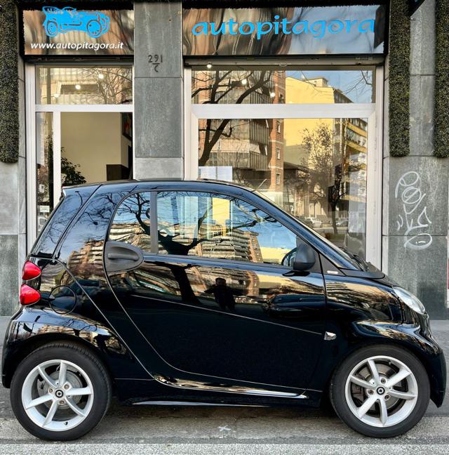 SMART ForTwo 1000 52 kW MHD coupé passion Usato