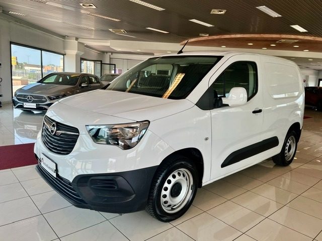 OPEL Combo Nero pastello
