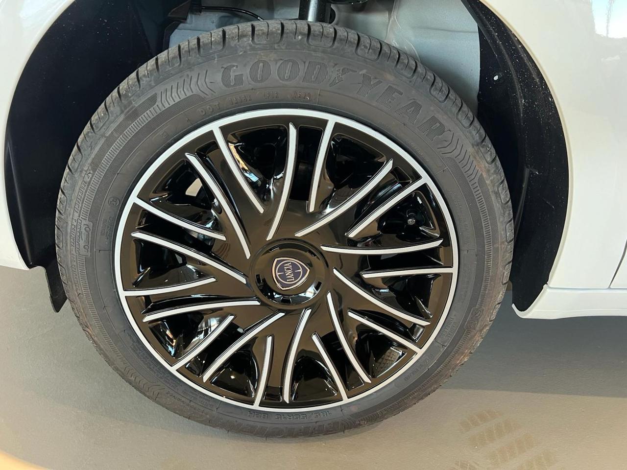 LANCIA Ypsilon 1.0 FireFly 5 porte S&S Hybrid Gold - 19