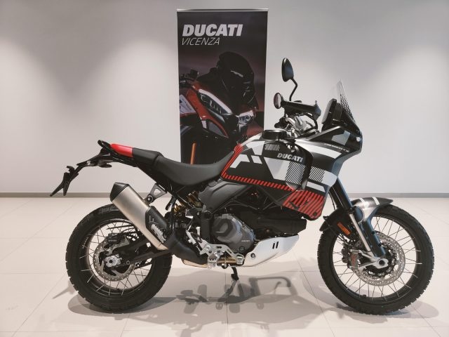 DUCATI DesertX 937 Grigio pastello