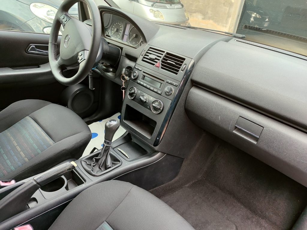 MERCEDES-BENZ A 180 CDI Classic - 12