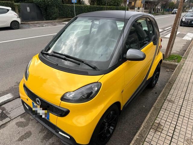SMART ForTwo 1000 45 kW MHD coupé pure Usato