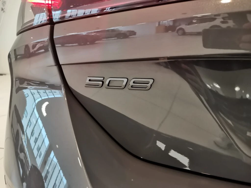 PEUGEOT 508 Nuova  SW - Hybrid 225 e-EAT8 - GT - Grid Foto 23