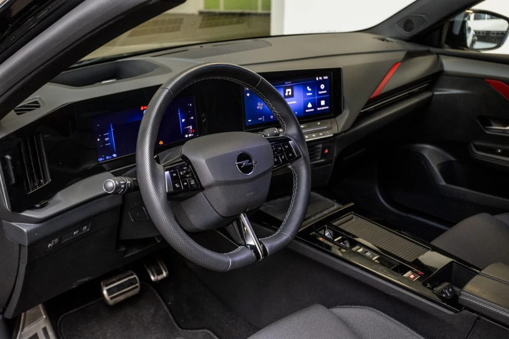 OPEL Astra 1.6 hybrid GS Line 180cv at8 - Grid Foto 9