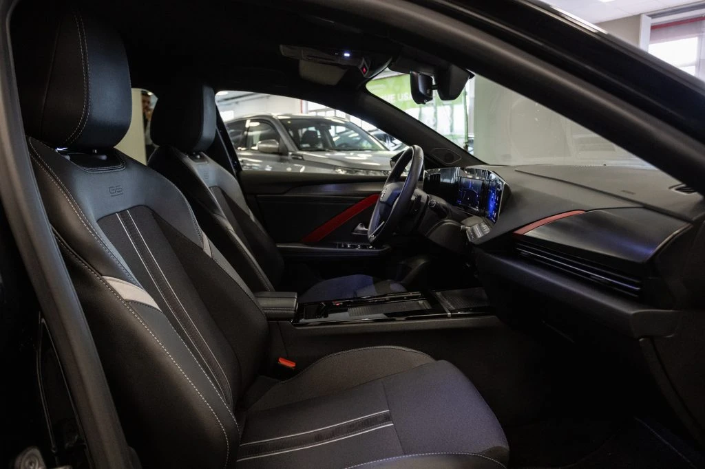 OPEL Astra 1.6 hybrid GS Line 180cv at8 - Grid Foto 18