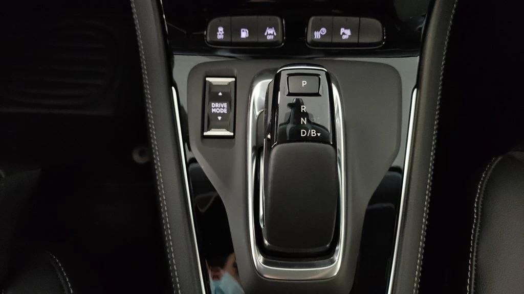 OPEL Grandland X 1.6 Hybrid4 plug-in awd auto - Grid Foto 15