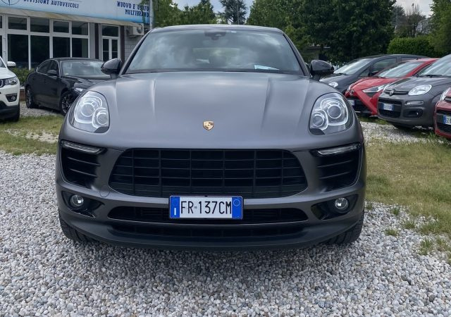 PORSCHE Macan Nero pastello