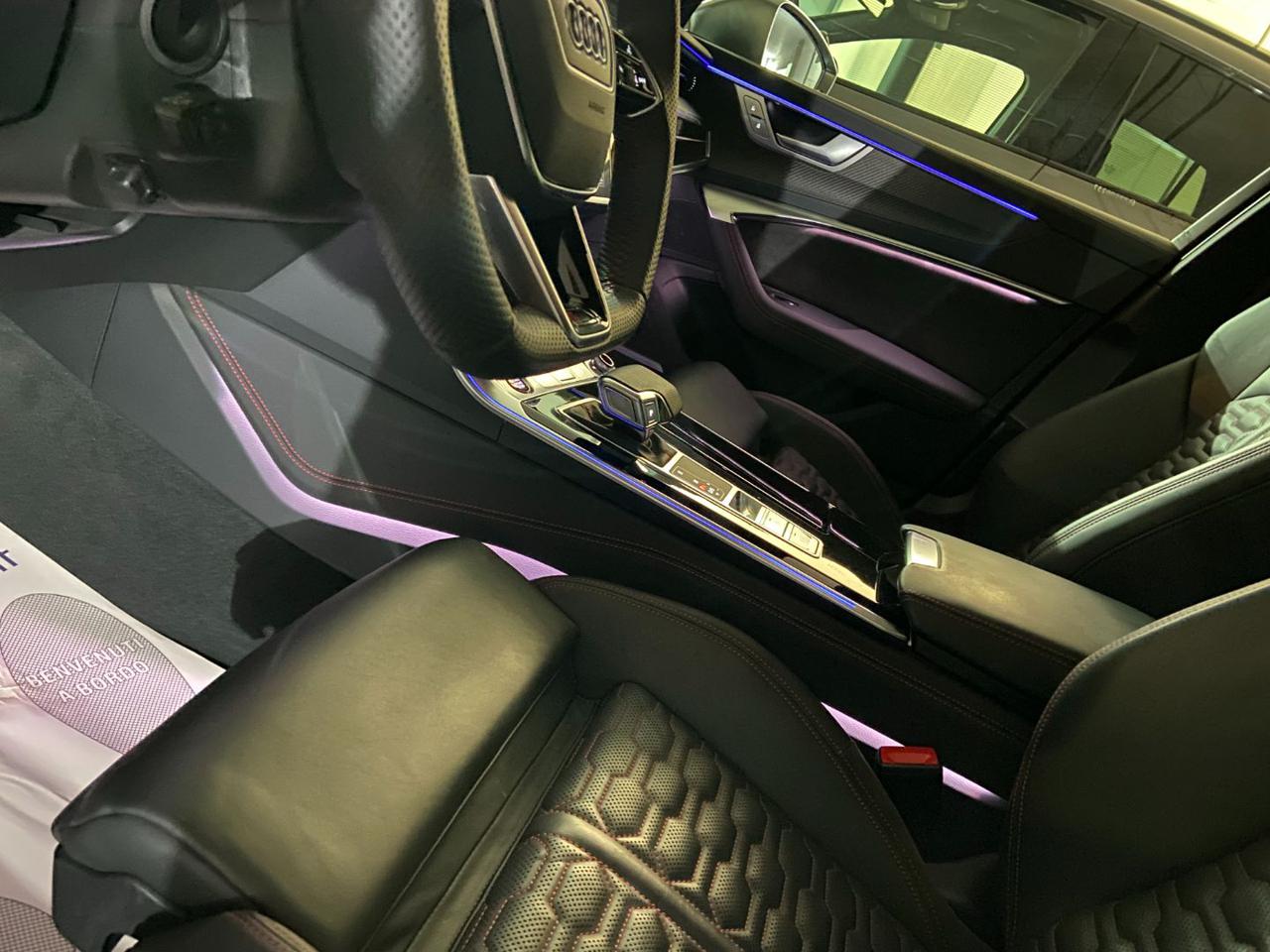 AUDI RS6 Avant 4.0 TFSI V8 quattro tiptronic - 54