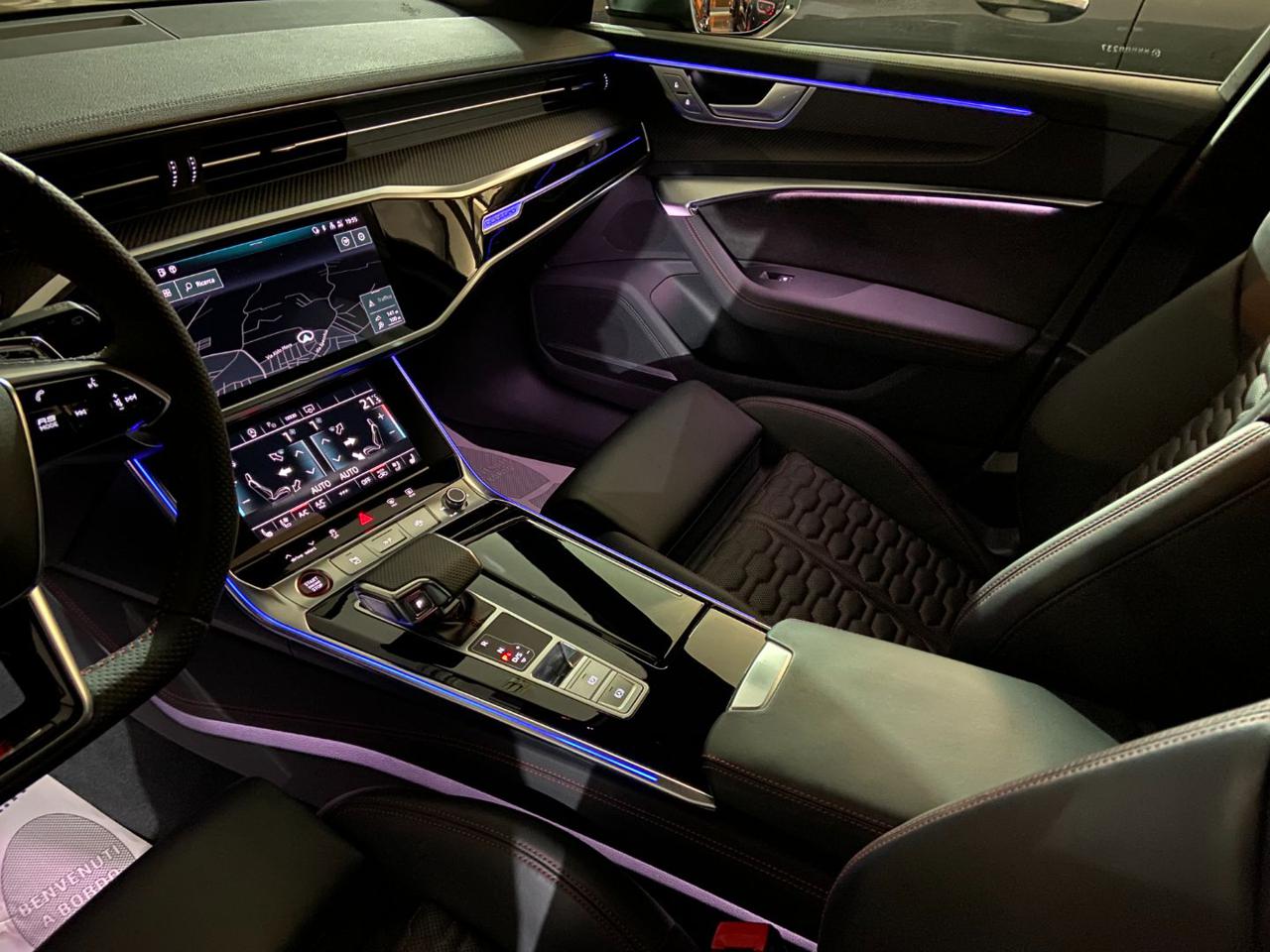 AUDI RS6 Avant 4.0 TFSI V8 quattro tiptronic - 39