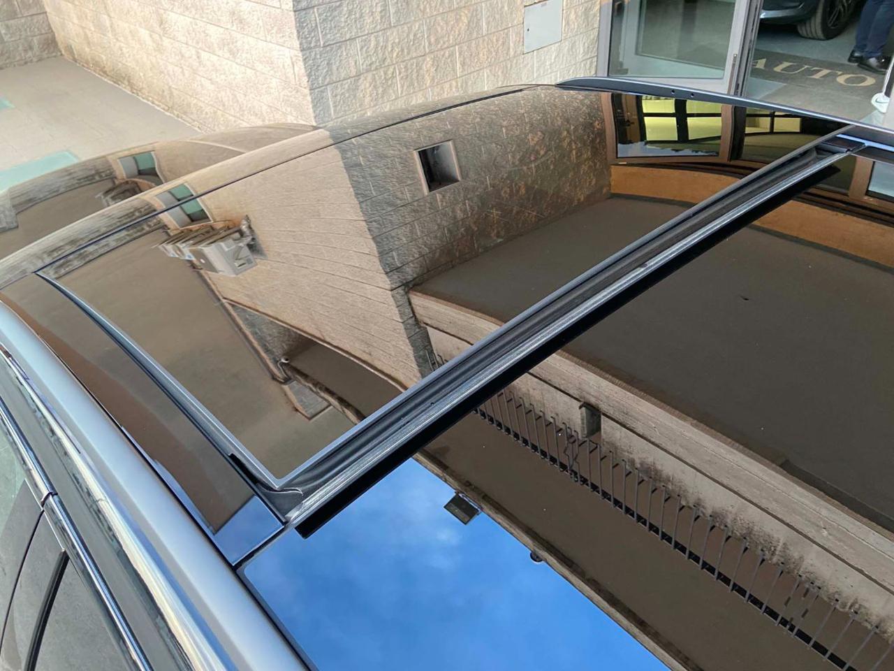 AUDI RS6 Avant 4.0 TFSI V8 quattro tiptronic - 27