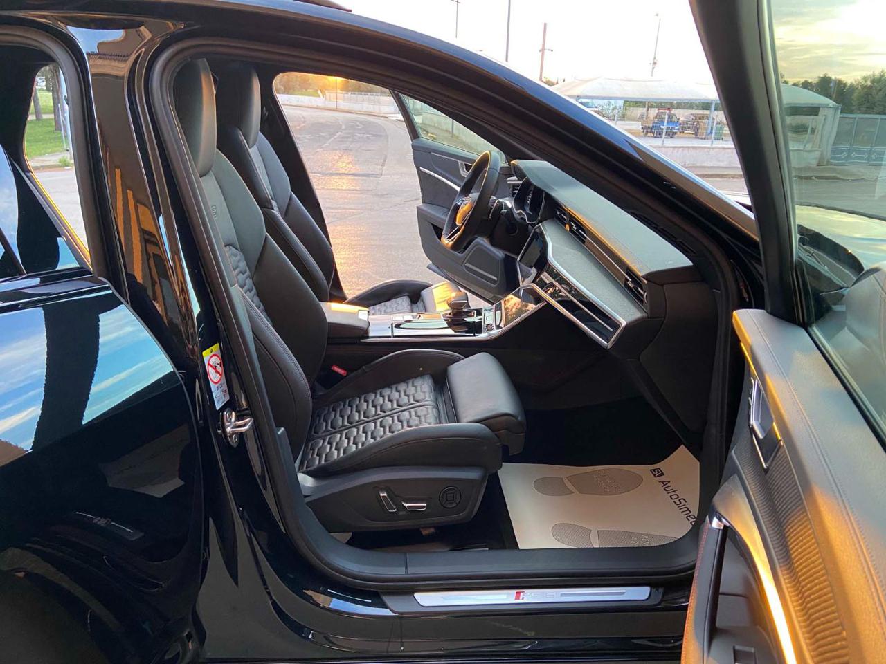 AUDI RS6 Avant 4.0 TFSI V8 quattro tiptronic - 16