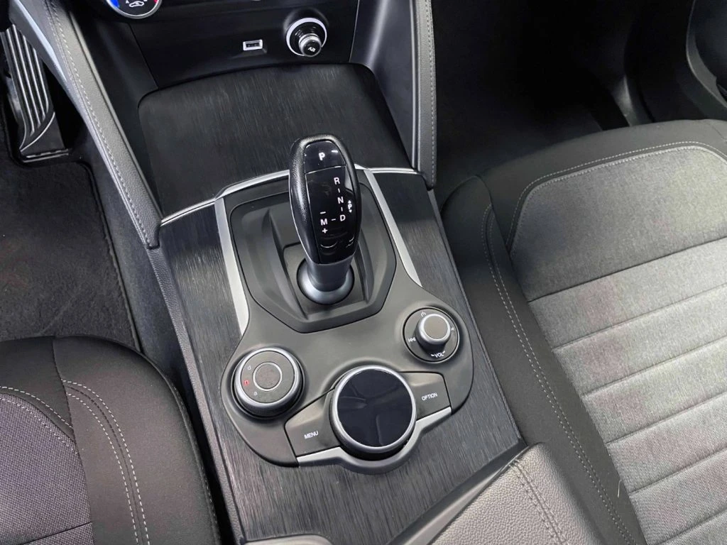 ALFA ROMEO Stelvio 2.2 T BUSINESS RWD 160CV AUTO - IVA DEDUCIBILE - 26