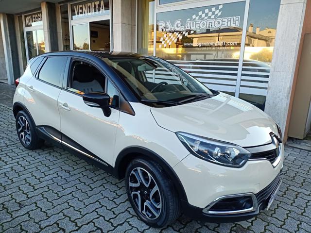 RENAULT Captur Beige pastello