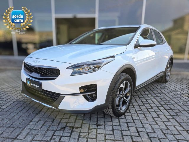 KIA XCeed Bianco pastello