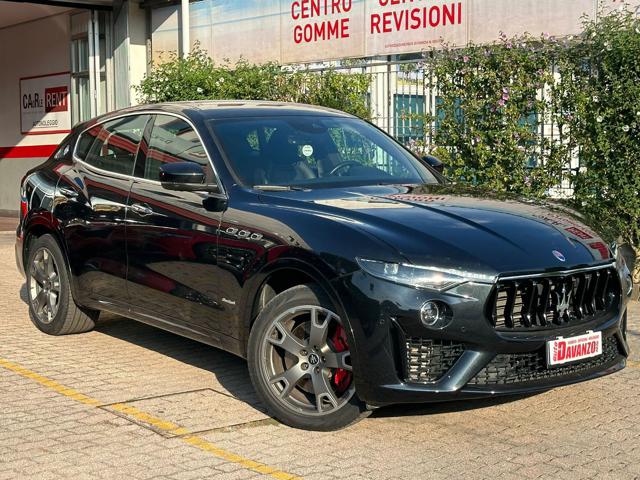 MASERATI Levante V6  350CV AWD Gransport 