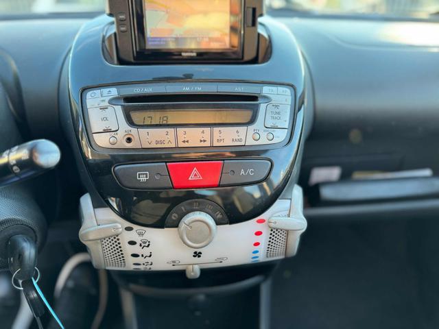 Toyota Aygo 1.0 12V VVT-i 5 porte Navigatore - Foto 9