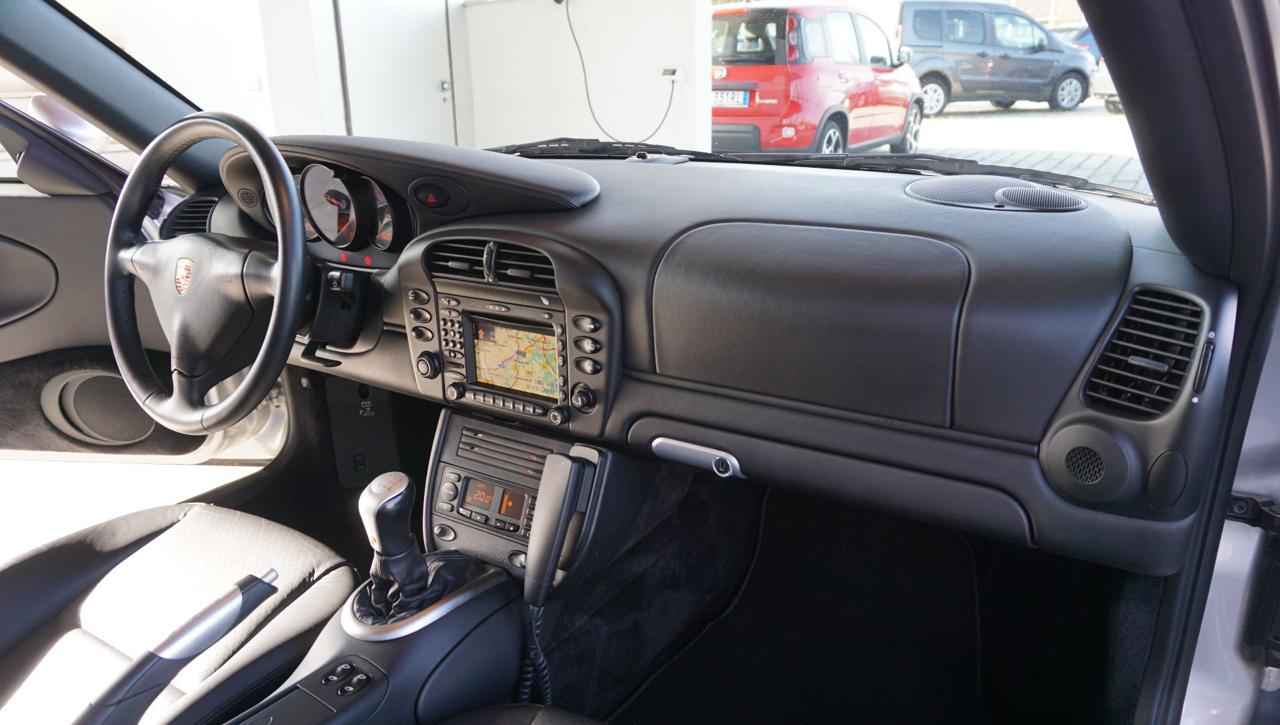 PORSCHE 911 Carrera 4S cat Coupé - 30