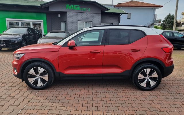 VOLVO XC40 D3 Geartronic Momentum TETTO APRIBILE PANORAMICO 