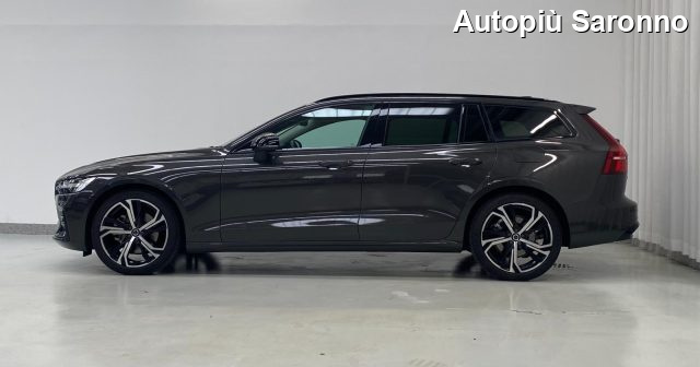 VOLVO V60 B4 (d) automatico Plus Dark 