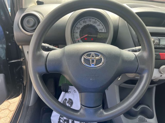 Toyota Aygo Aygo 5p 1.0 neo patentati - Foto 4