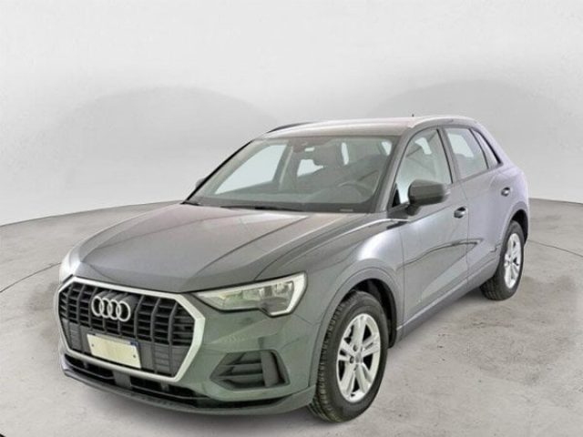 AUDI Q3 35 TDI S tronic Business 