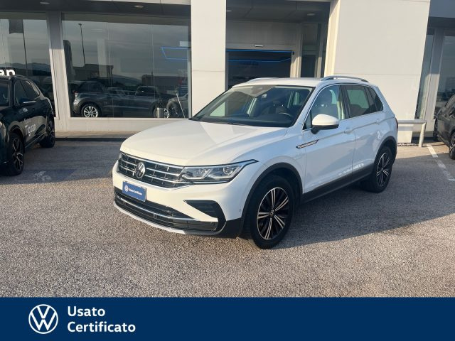 VOLKSWAGEN Tiguan Bianco pastello