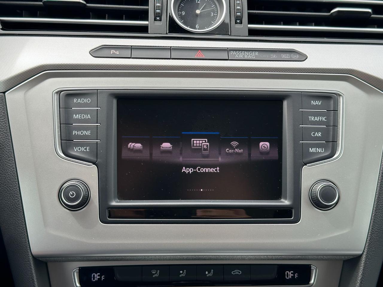 VOLKSWAGEN Passat Variant 1.6 TDI BMT 120cv (Navi/APP/BT - 25