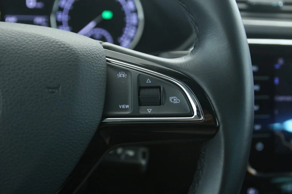 SKODA Superb 2.0 TDI 190 CV SCR DSG 4x4 Wagon Executive - 21