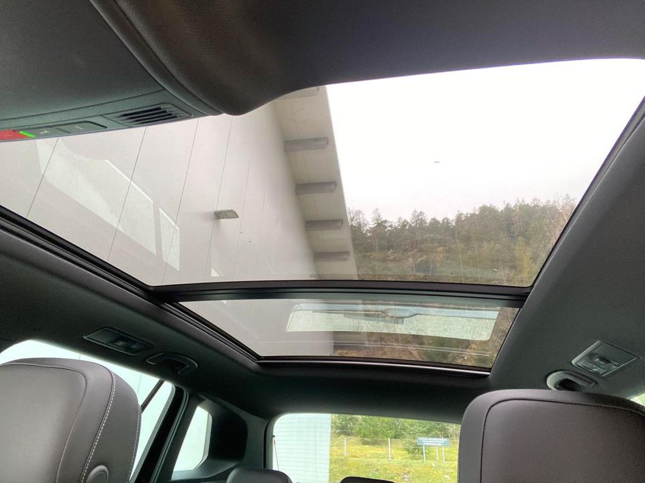 VOLKSWAGEN Tiguan 2.0 TDI 200 CV SCR DSG 4MOTION R-Line - 10