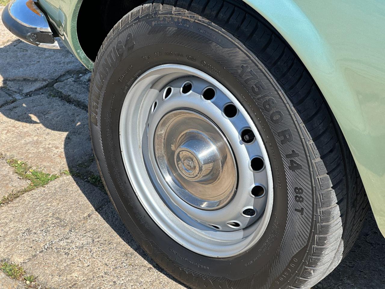 PEUGEOT 504 2.0i Coupè Pininfarina - 10