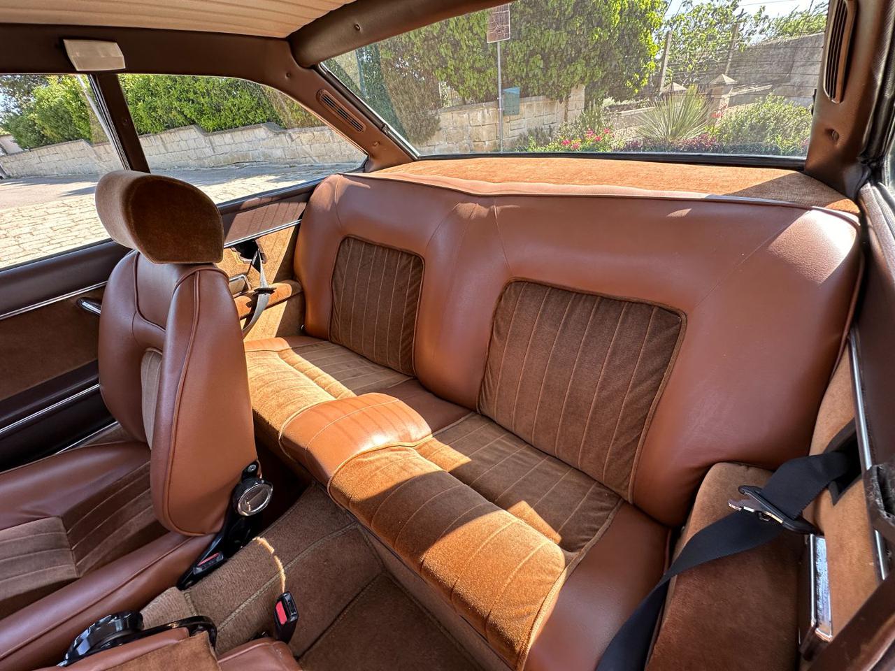 PEUGEOT 504 2.0i Coupè Pininfarina - 13