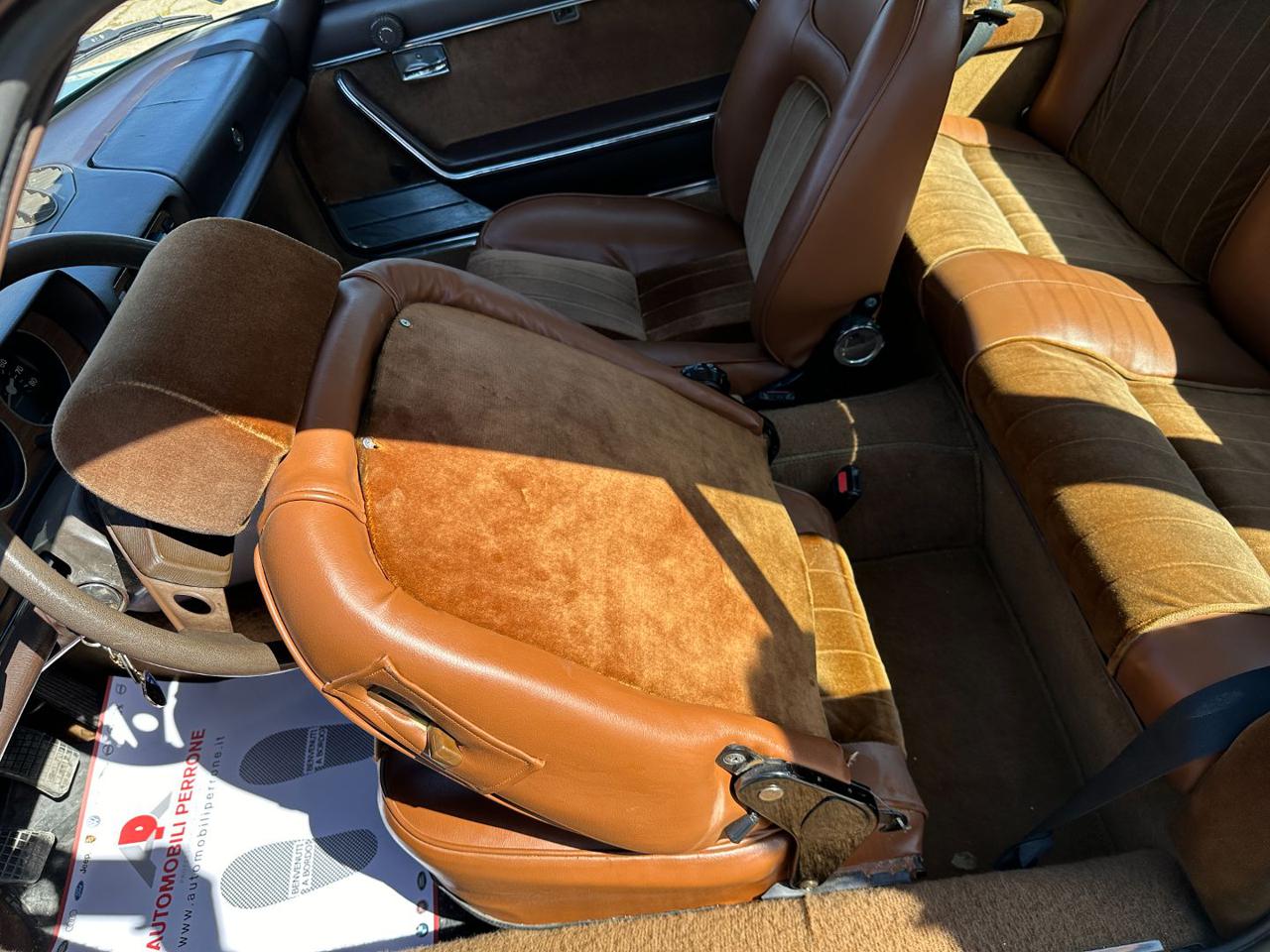 PEUGEOT 504 2.0i Coupè Pininfarina - 21