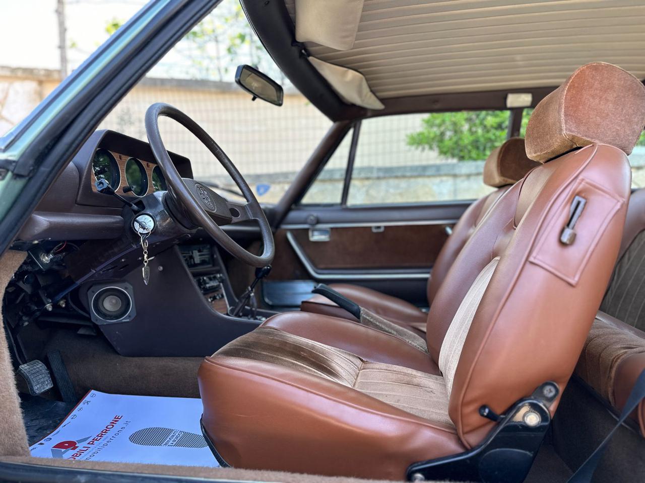 PEUGEOT 504 2.0i Coupè Pininfarina - 11