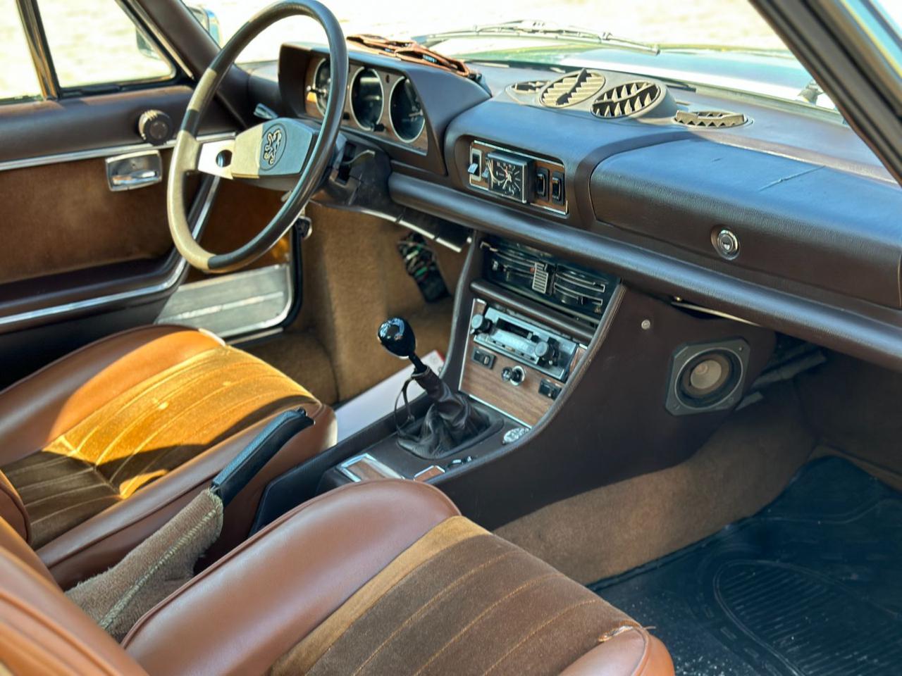 PEUGEOT 504 2.0i Coupè Pininfarina - 15