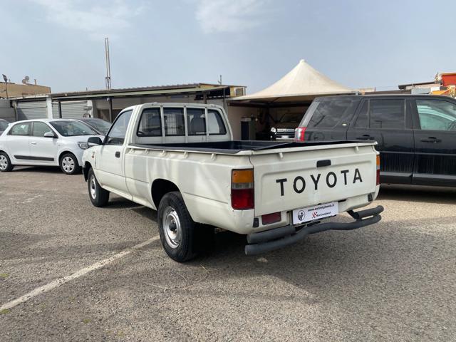 Toyota Hilux 2.4 diesel Pick-up - Foto 11