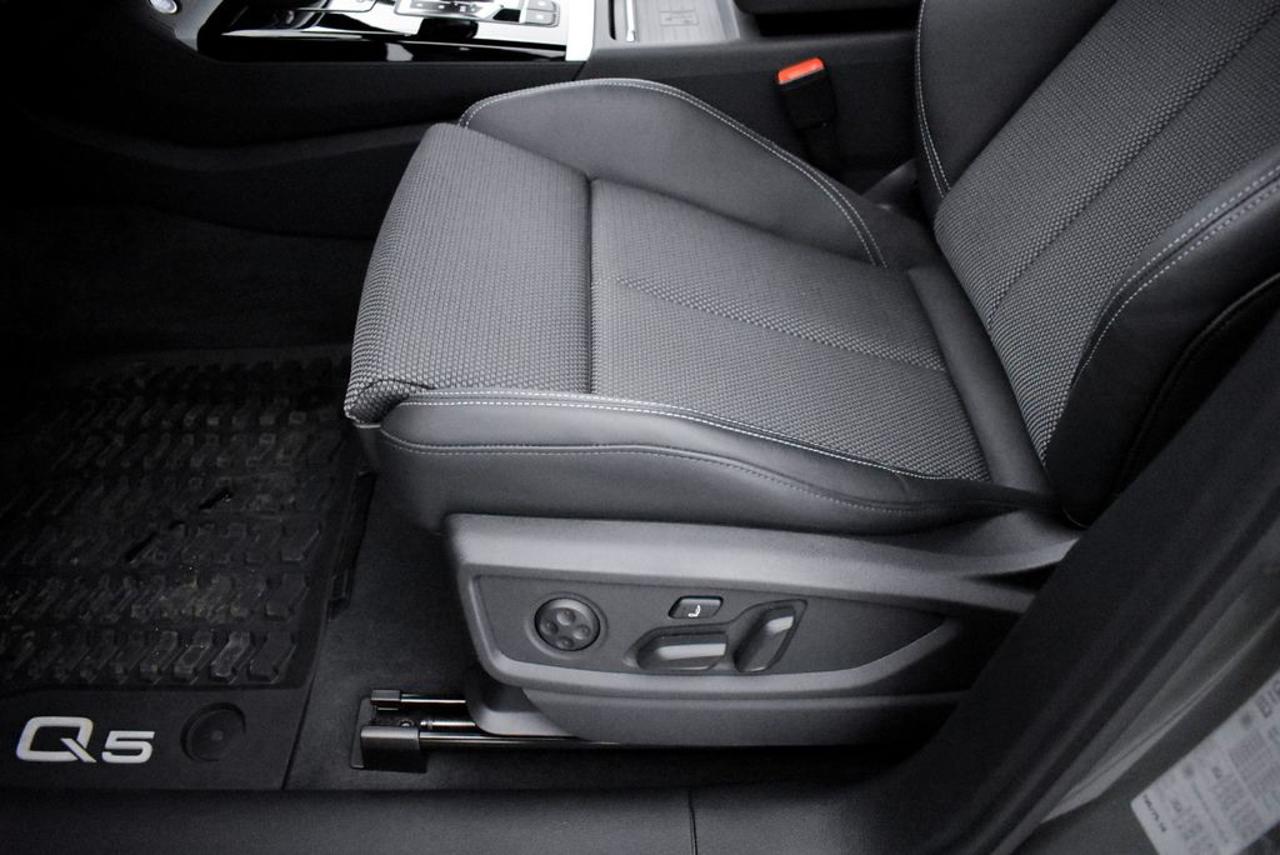 AUDI Q5 40 TDI 204 CV quattro S tronic S line - 9
