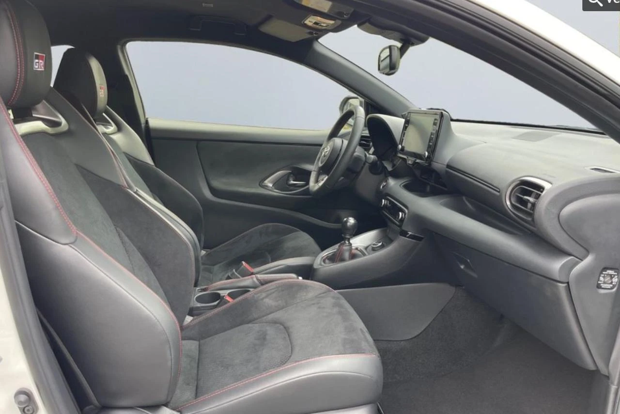 TOYOTA Yaris 1.6 Turbo 3 porte GR High Performance Paket - 11