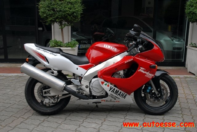 MOTOS-BIKES Yamaha Thunderace 1000 EX UP 
