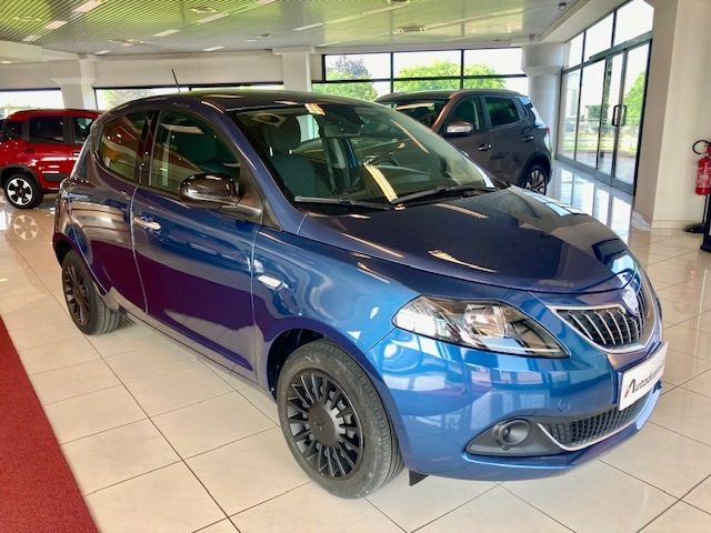 LANCIA Ypsilon Blu metallizzato