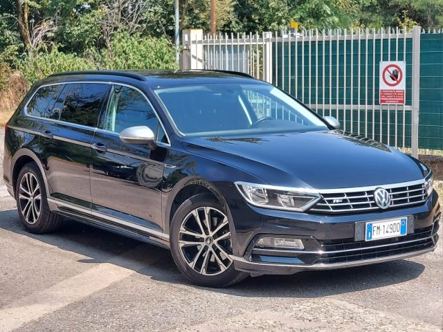 VOLKSWAGEN Passat Variant 1.6 TDI R-Line DSG 