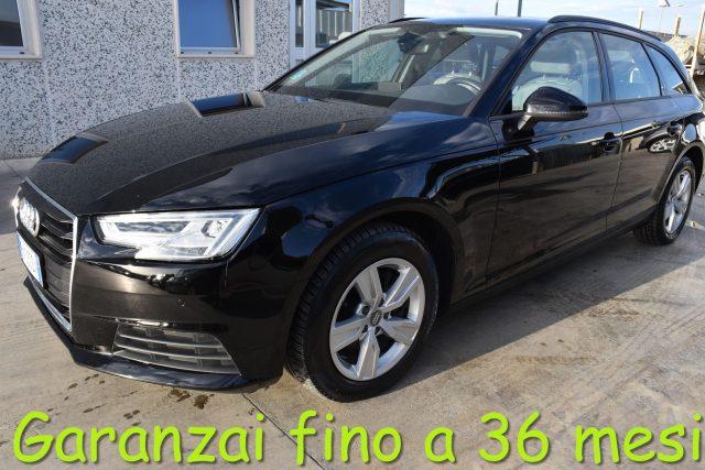 AUDI A4 Avant 30 TDI S tronic Business 