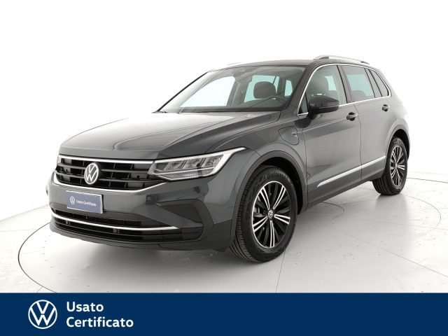 VOLKSWAGEN Tiguan Grigio pastello