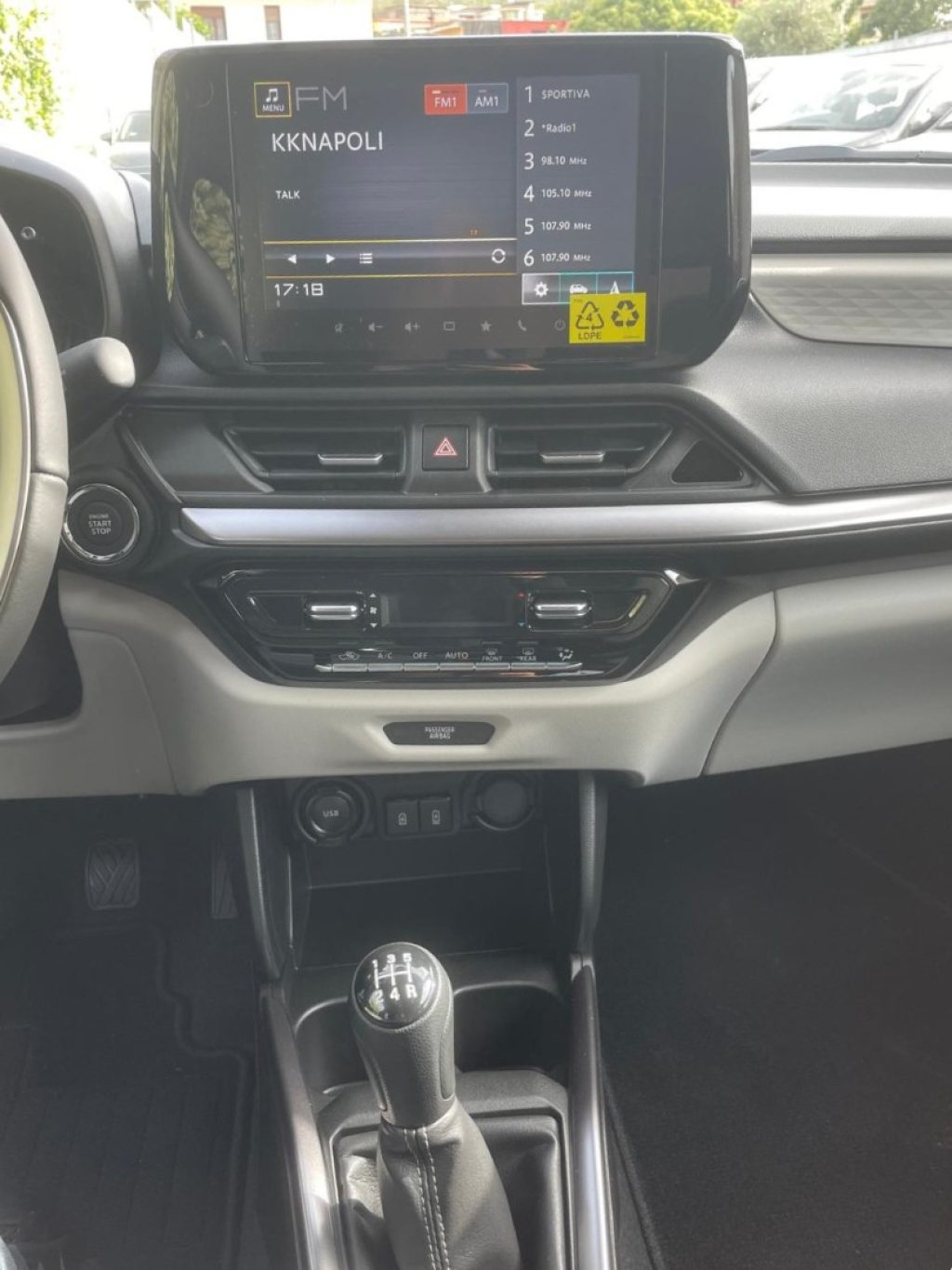 SUZUKI Swift 1.2 Hybrid Top - 11