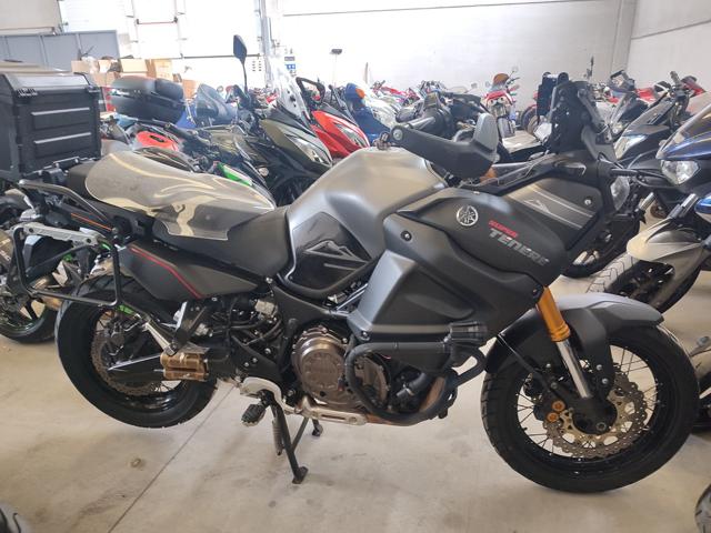 YAMAHA XT1200Z Super Ténéré Grigio scuro metallizzato