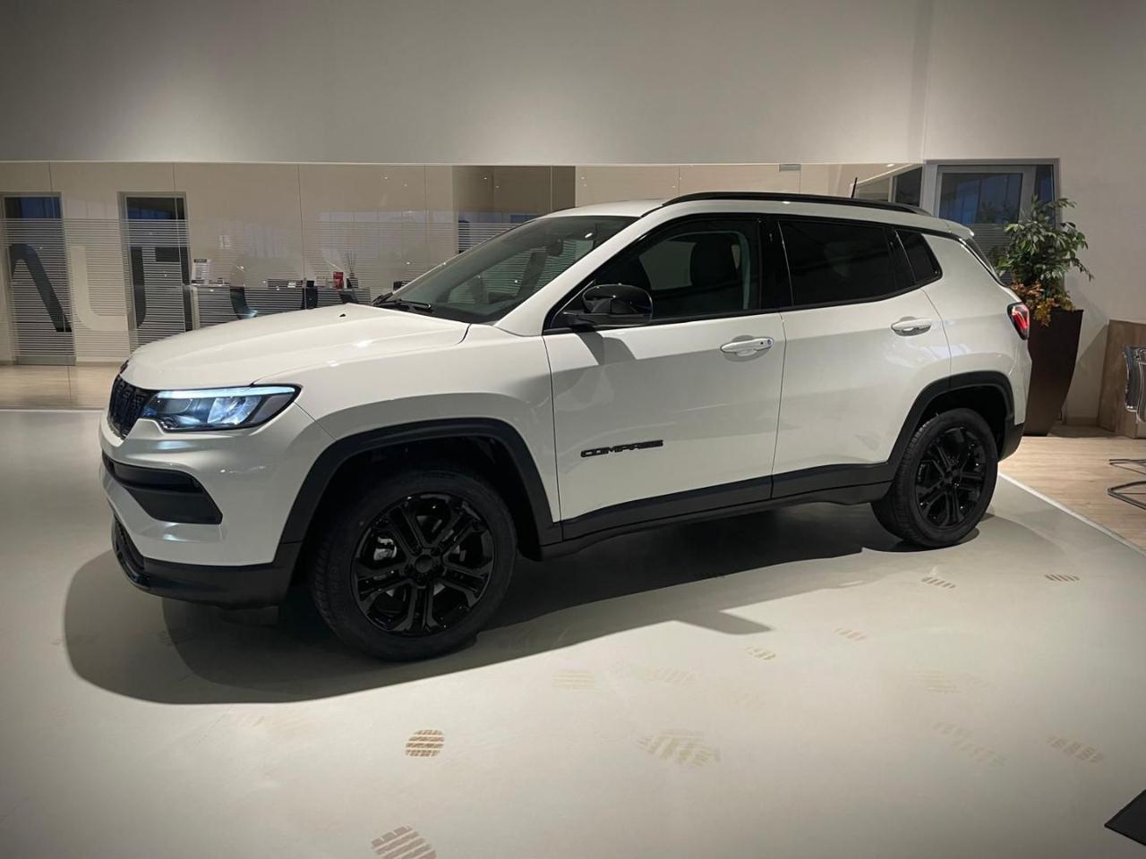 JEEP Compass 1.5 Turbo T4 130CV MHEV 2WD Night Eagle Automatica - 2