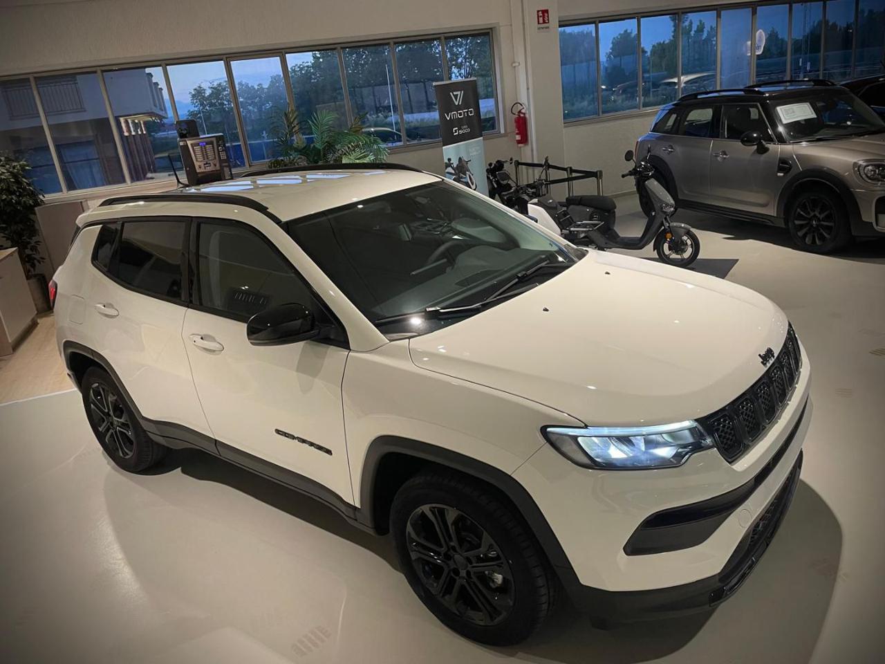 JEEP Compass 1.5 Turbo T4 130CV MHEV 2WD Night Eagle Automatica - 3